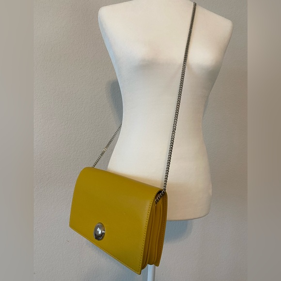 Zara - Picture 6 of 6